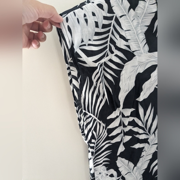 Floral Beach Cover up Navy Blue White Size L - Picture 4 of 6